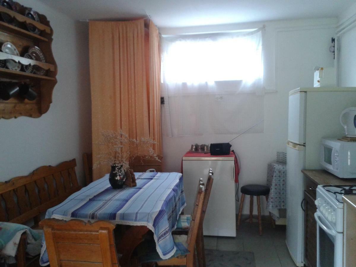 Sarkadi Apartman Hajduszoboszlo Exterior photo