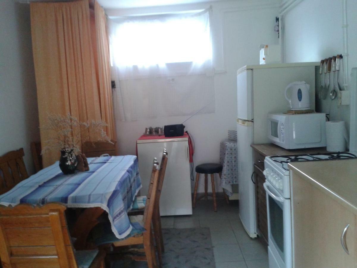 Sarkadi Apartman Hajduszoboszlo Exterior photo